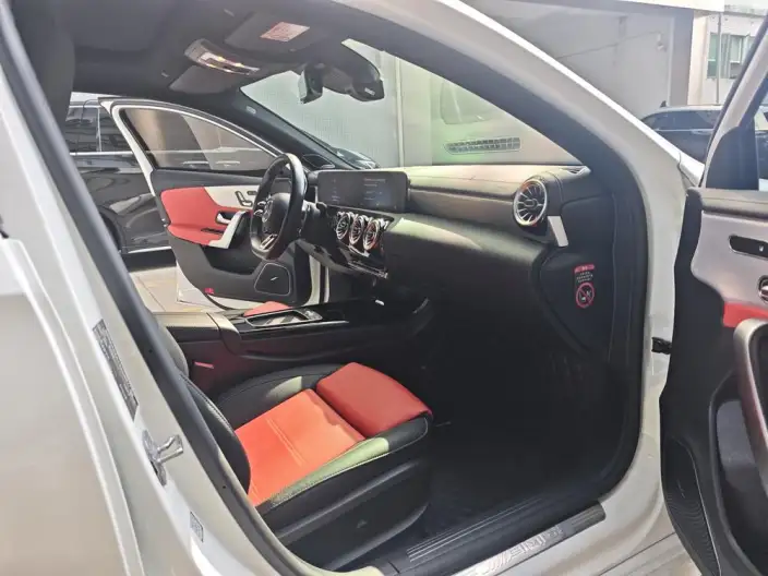 Mercedes-Benz A-Class AMG Imported 2024 Model AMG A 35 4MATIC – фото 10