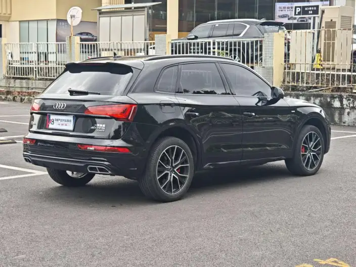 Audi Q5L 2024 Model 40TFSI Luxury Dynamic Model – фото 6