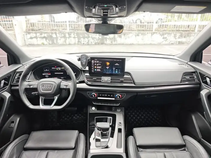 Audi Q5L 2024 Model 40TFSI Luxury Dynamic Model – фото 10