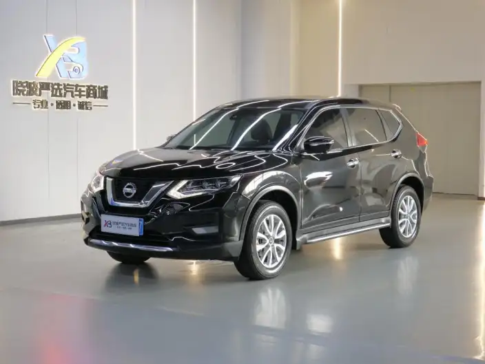 Nissan X-Trail 2023 Model Classic Edition 2.0L 2WD Smart Connect Premium – фото 1