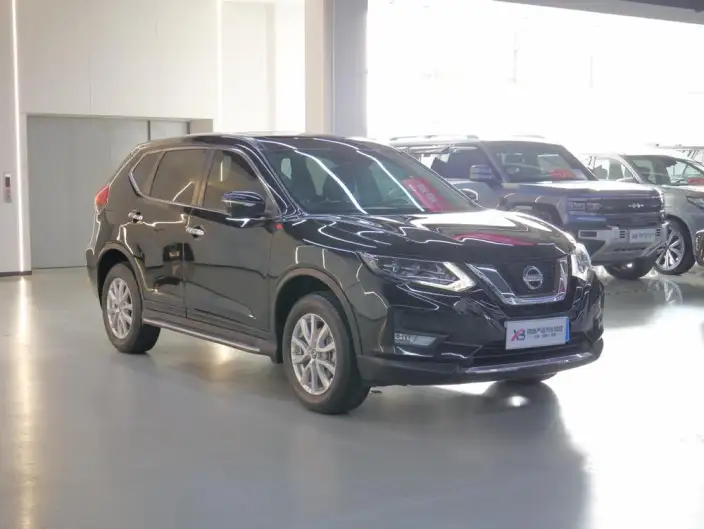 Nissan X-Trail 2023 Model Classic Edition 2.0L 2WD Smart Connect Premium – фото 3