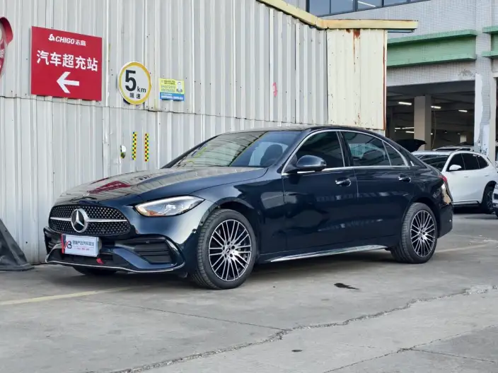 Mercedes-Benz C-Class 2024 Model C 260 L Sports Edition – фото 1