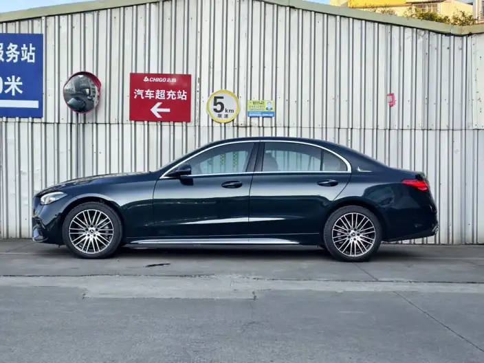 Mercedes-Benz C-Class 2024 Model C 260 L Sports Edition – фото 4