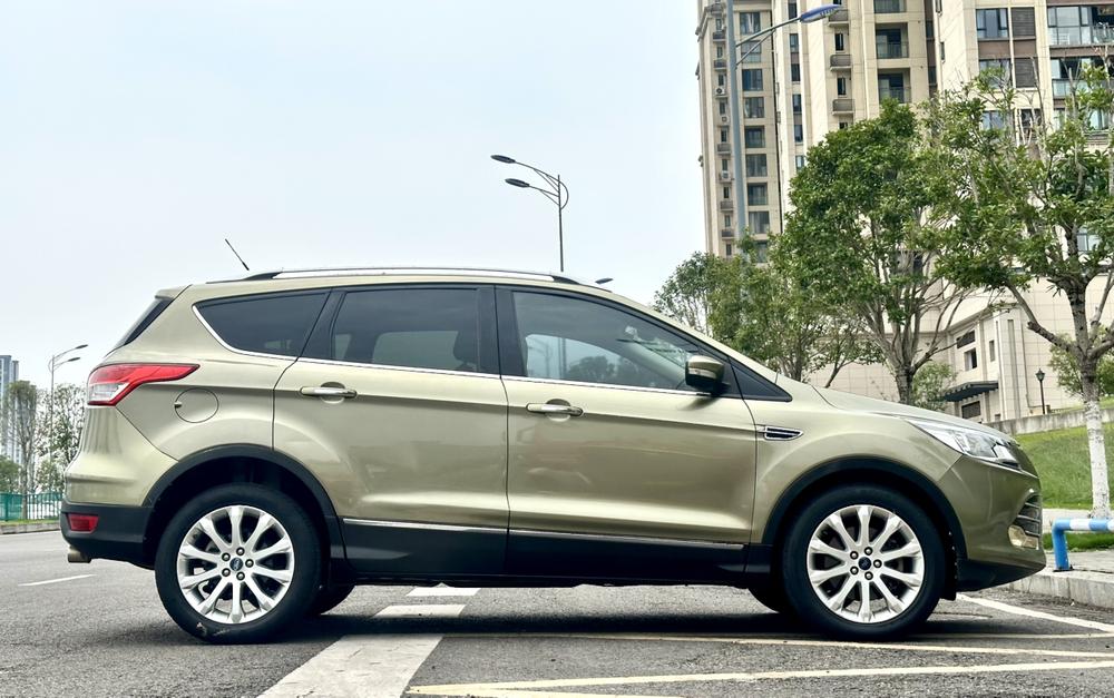Ford Kuga 2013 1.6L GTDi AWD Elite – фото 8