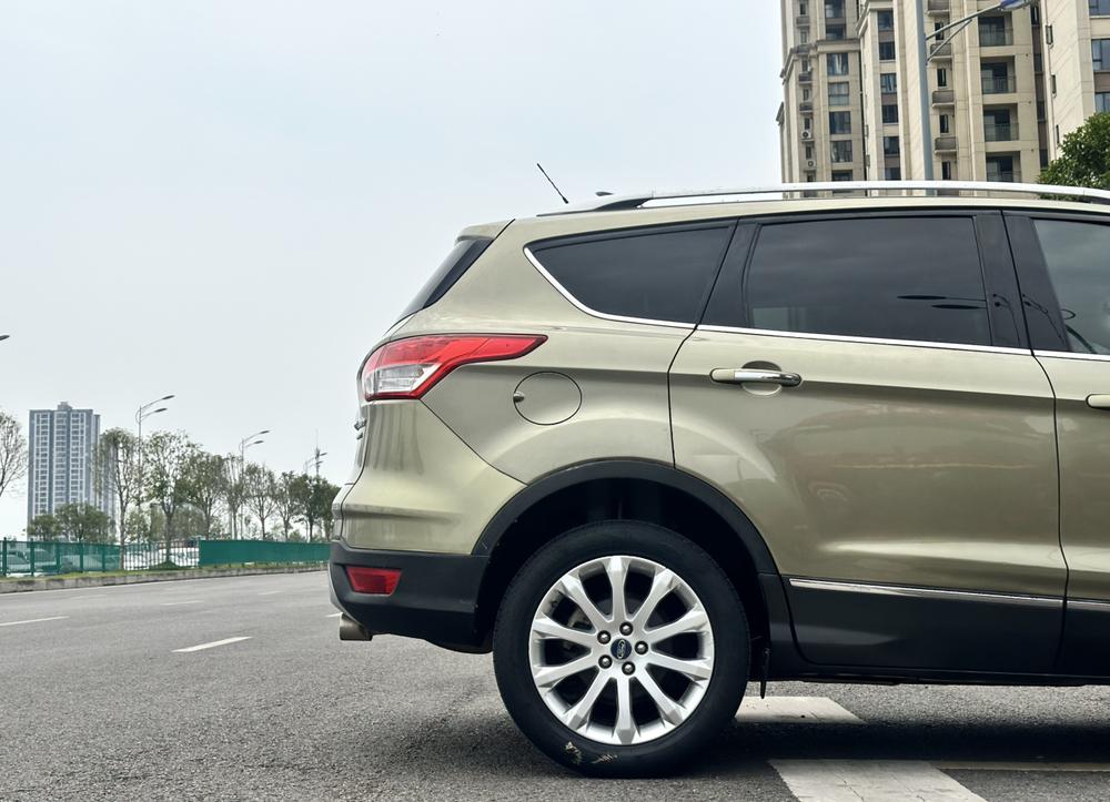 Ford Kuga 2013 1.6L GTDi AWD Elite – фото 11