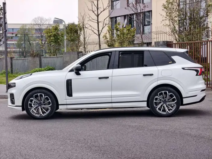 Lynk & Co 09 EM-P 2024 Model EM-P 2.0TD VI seat ULTRA