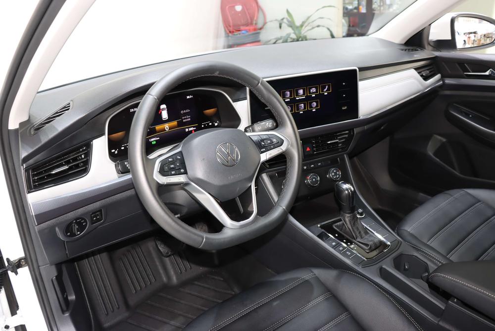 Volkswagen Bora 2024 200TSI DSG Smooth Edition – фото 16