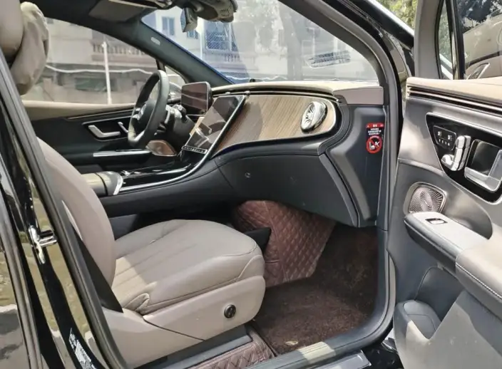 Mercedes-Benz EQE SUV 2023 Model EQE SUV 350 4MATIC Pioneer Edition – фото 7