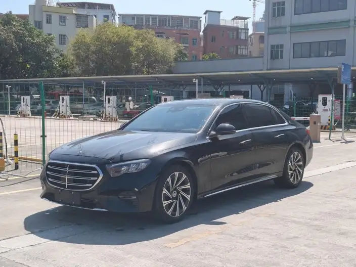 Mercedes-Benz E-Class 2025 Model E 300 L Luxury Model sedan – фото 1