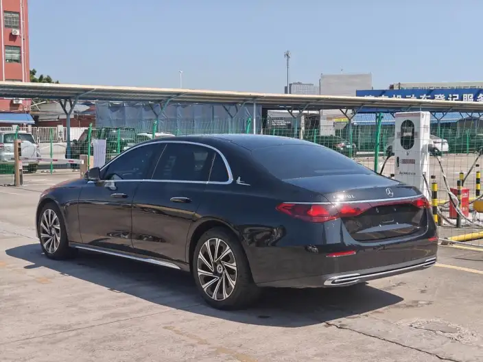 Mercedes-Benz E-Class 2025 Model E 300 L Luxury Model sedan – фото 5