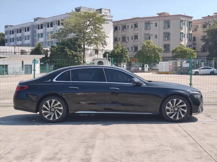 Mercedes-Benz E-Class 2025 Model E 300 L Luxury Model sedan – фото 8