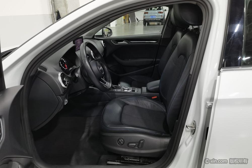 Audi A3 2018 30th Anniversary Limousine 35 TFSI Style – фото 17