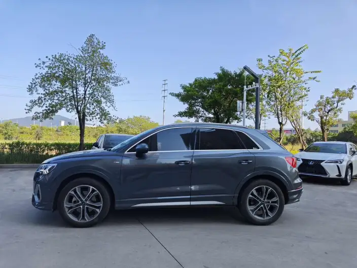 AUDI Q3 2023 Model Facelift 40 TFSI Fashion Dynamic Model – фото 3