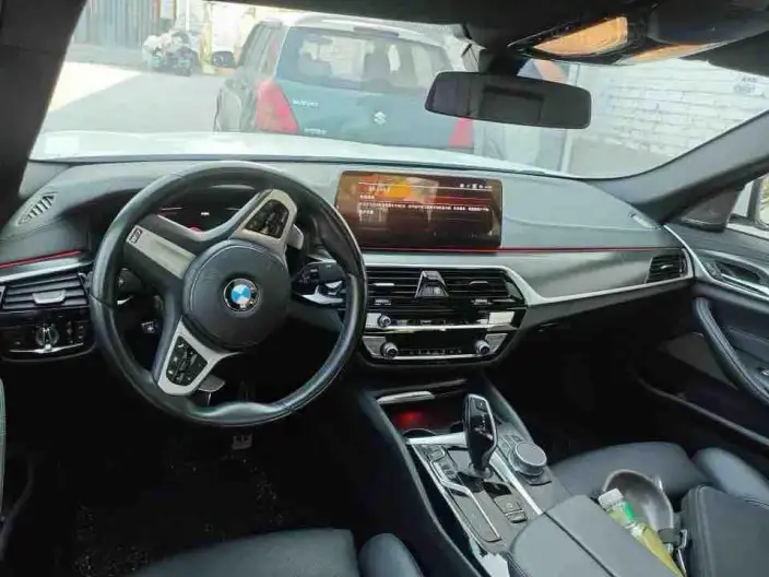 BMW 5 Series Imported 2022 Model 530i M Sports Set – фото 7