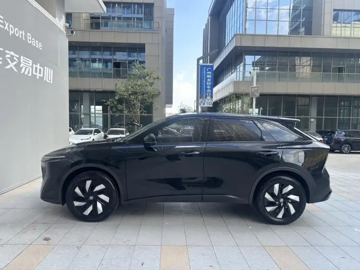 Venucia V+ DD-i 2023 Model 60KM iD Edition – фото 3