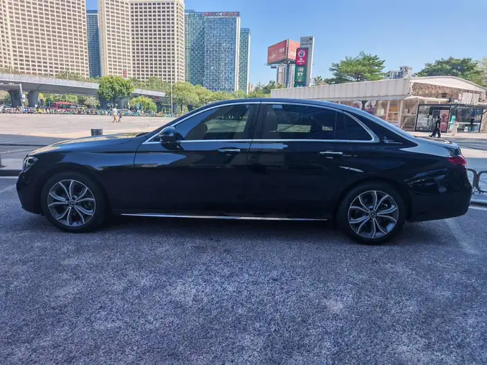 Mercedes-Benz E-Class 2023 Model E 300 L Fashion Model Sports sedan – фото 3