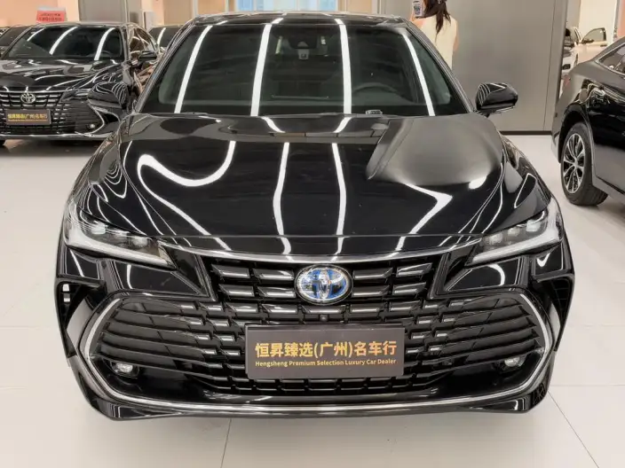 Toyota Avalon 2022 Model Hybrid 2.5L XLE Premium Edition – фото 2