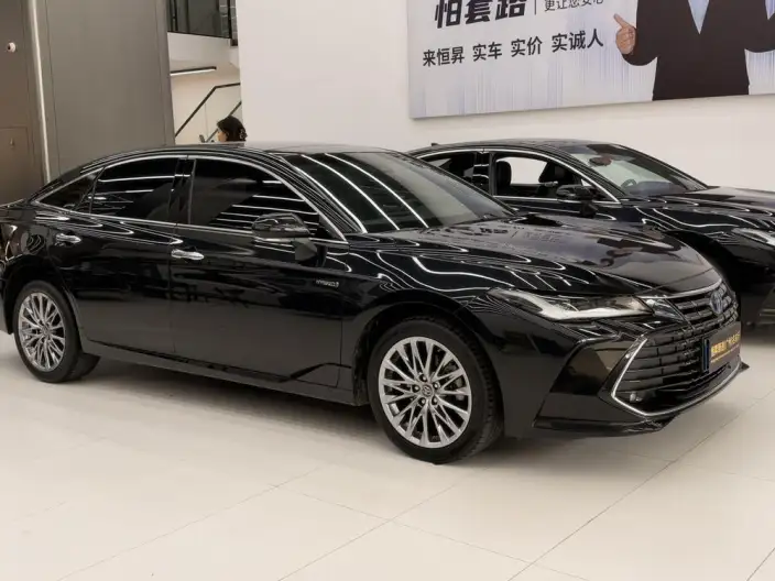 Toyota Avalon 2022 Model Hybrid 2.5L XLE Premium Edition – фото 3