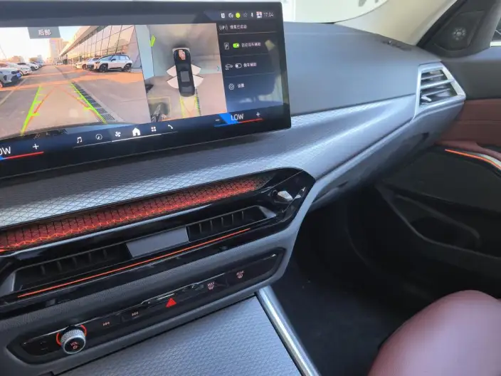 BMW 3 Series 2025 Model 330Li M Sports Night Set – фото 7