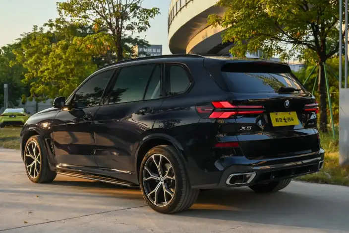 BMW X5 2023 Model xDrive30Li Exclusive Model M Sports Night Set – фото 4