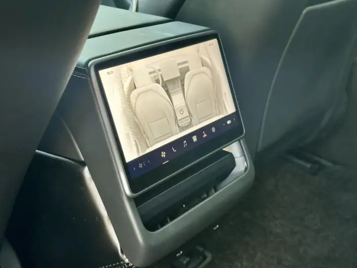 Model 3 2023 Model Long Battery Life Pro All-wheel drive version – фото 8