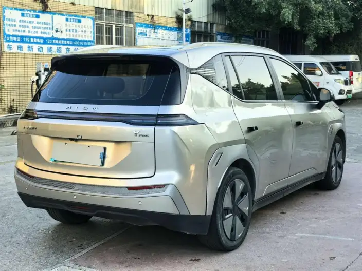 AION Y 2023 Model Plus 510 Lexiang Edition – фото 7