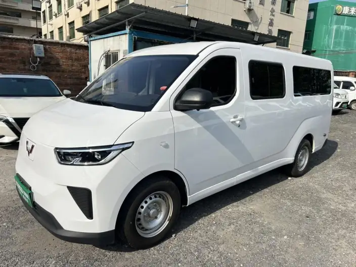 Wuling Yangguang 2026 Model 440km Passenger car Edition Comfort Model 6 seat