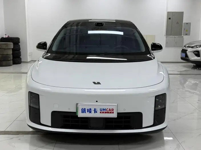 Li Auto i8 2025 Model Standard Edition – фото 2