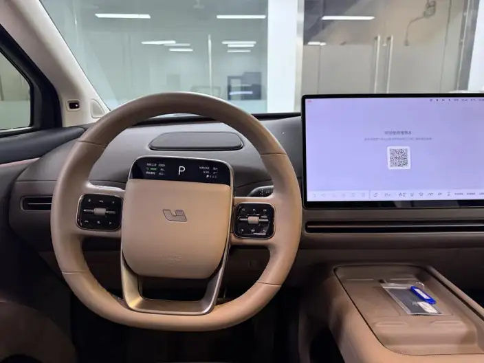 Li Auto i8 2025 Model Standard Edition – фото 9