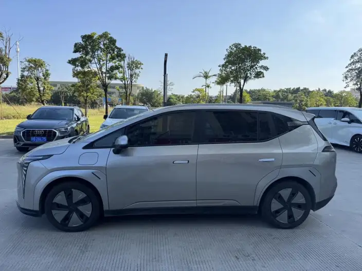 AION Y 2025 Model Plus 610 Smart Edition