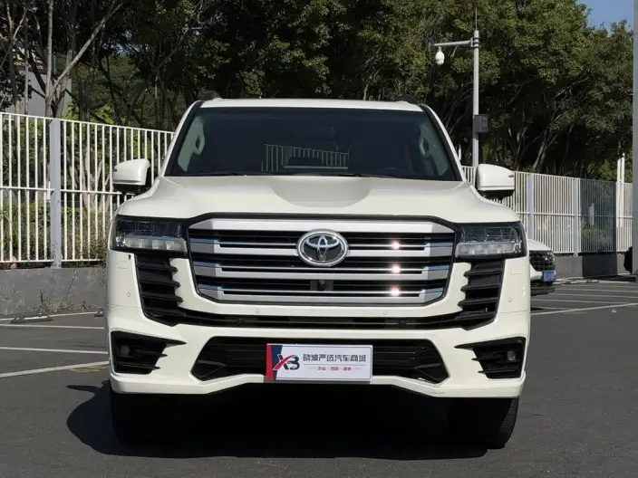 Land Cruiser （import 2024 Model 3.5T Automatic 4WD 7 seat Parallel Imported