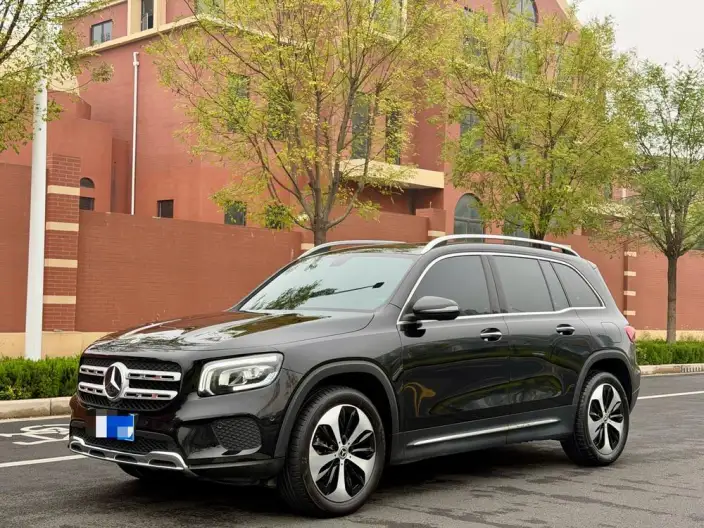 Mercedes-Benz GLB 2023 Model GLB 220 Fashion Model – фото 1