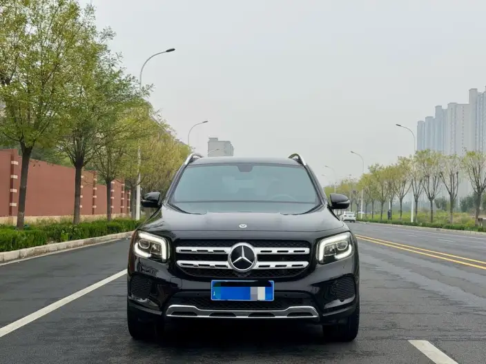 Mercedes-Benz GLB 2023 Model GLB 220 Fashion Model – фото 2