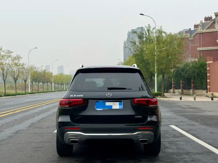 Mercedes-Benz GLB 2023 Model GLB 220 Fashion Model – фото 5