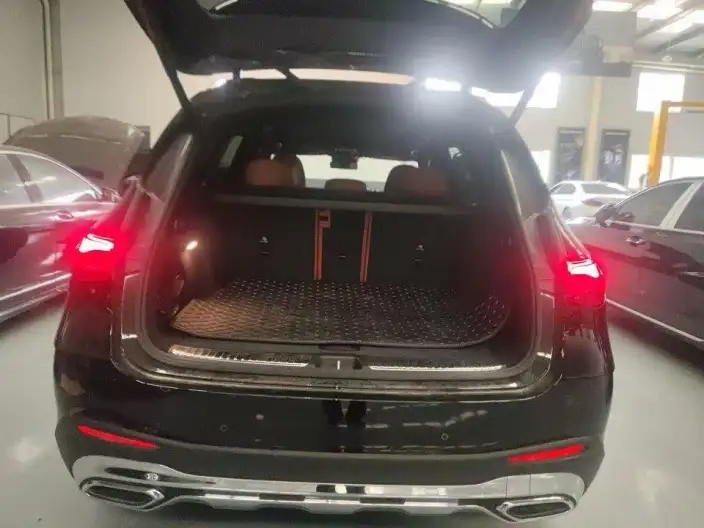 Mercedes-Benz GLC 2025 Model GLC 300 L 4MATIC Dynamic Model 5 seat – фото 9