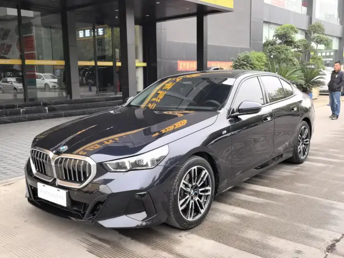 BMW 5 Series Imported 2024 Model 525i M Sports Set – фото 1