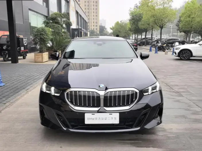 BMW 5 Series Imported 2024 Model 525i M Sports Set – фото 2