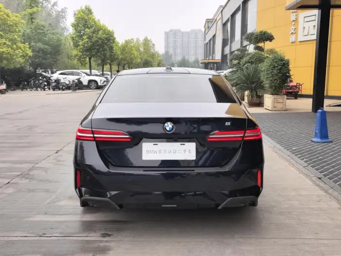BMW 5 Series Imported 2024 Model 525i M Sports Set – фото 5