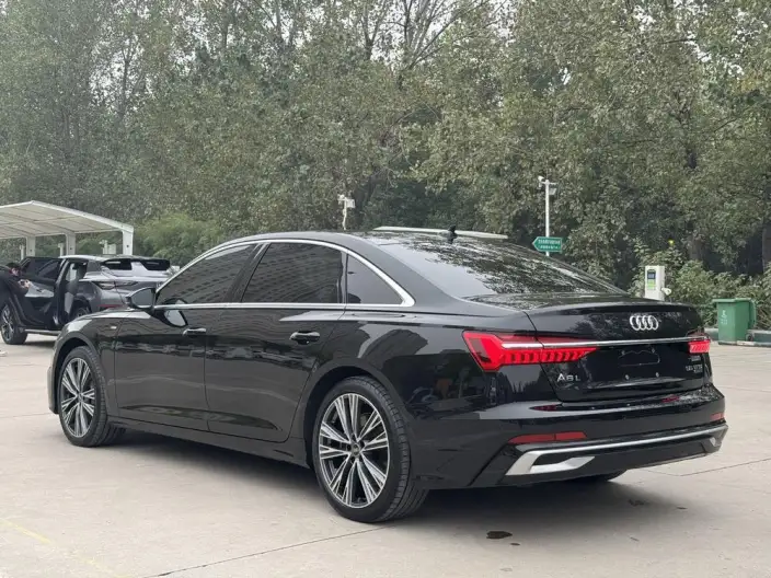 Audi A6L 2025 Model 55 TFSI quattro Flagship Dynamic Model