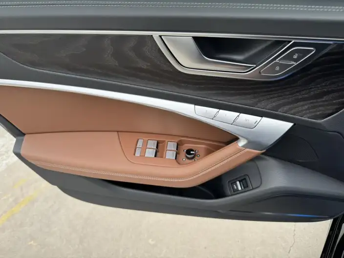 Audi A6L 2025 Model 55 TFSI quattro Flagship Dynamic Model – фото 8