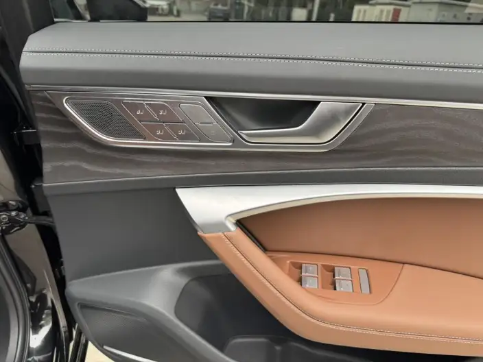 Audi A6L 2025 Model 55 TFSI quattro Flagship Dynamic Model – фото 10