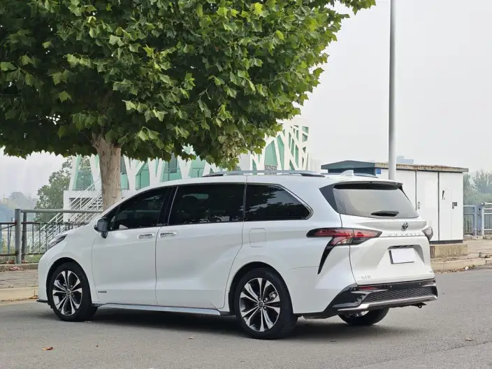 Granvia 2023 Model Intelligent Hybrid 2.5L Noble PLUS – фото 5
