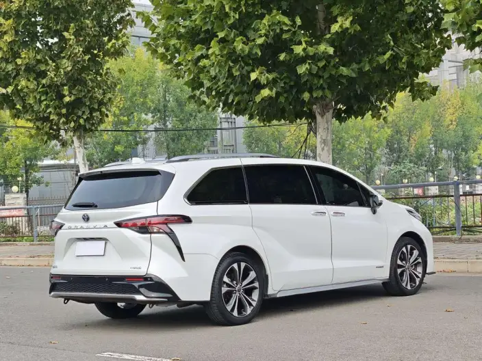 Granvia 2023 Model Intelligent Hybrid 2.5L Noble PLUS – фото 7