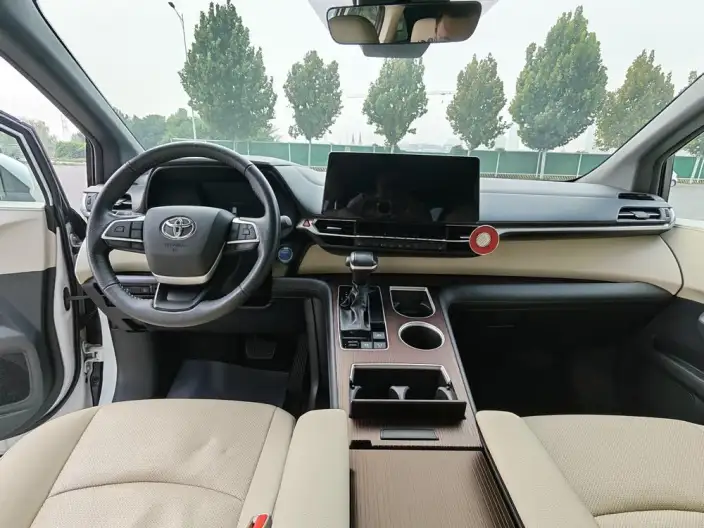 Granvia 2023 Model Intelligent Hybrid 2.5L Noble PLUS – фото 9