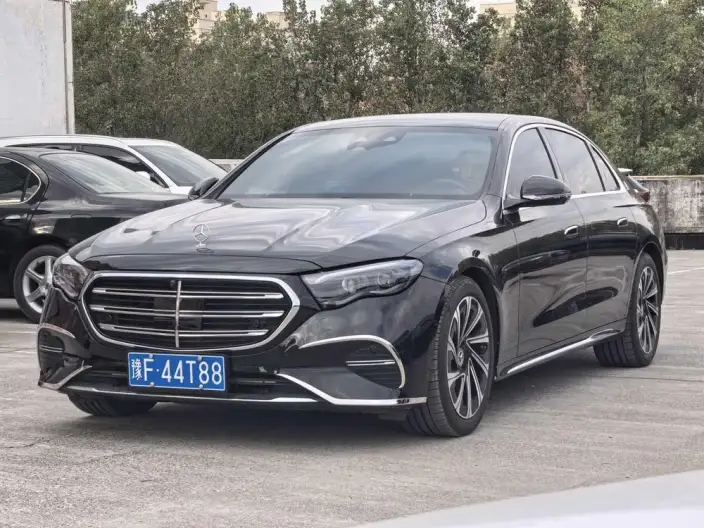 Mercedes-Benz E-Class 2025 Model E 300 L Luxury Model sedan – фото 1