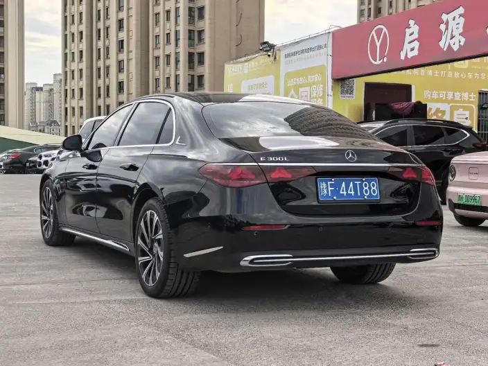 Mercedes-Benz E-Class 2025 Model E 300 L Luxury Model sedan – фото 4
