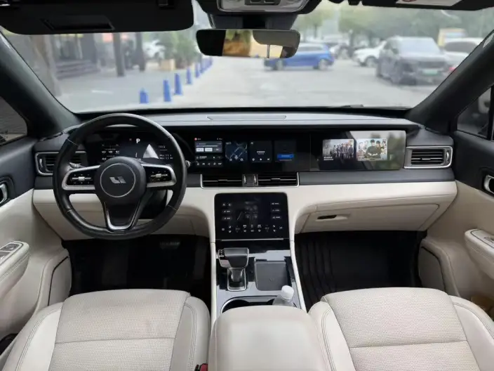 Li Auto ONE 2021 Model Extended Range 6 seat Edition – фото 7