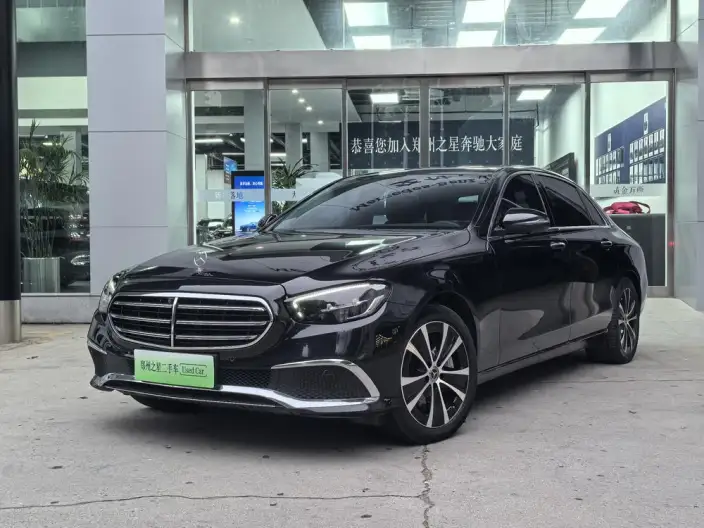 Mercedes-Benz E-Class PHEV 2022 Model Facelift E 350 e L sedan – фото 1