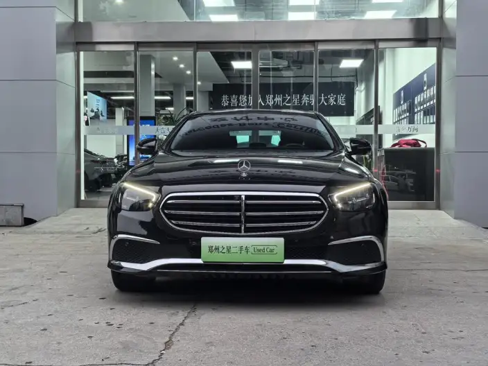 Mercedes-Benz E-Class PHEV 2022 Model Facelift E 350 e L sedan – фото 2