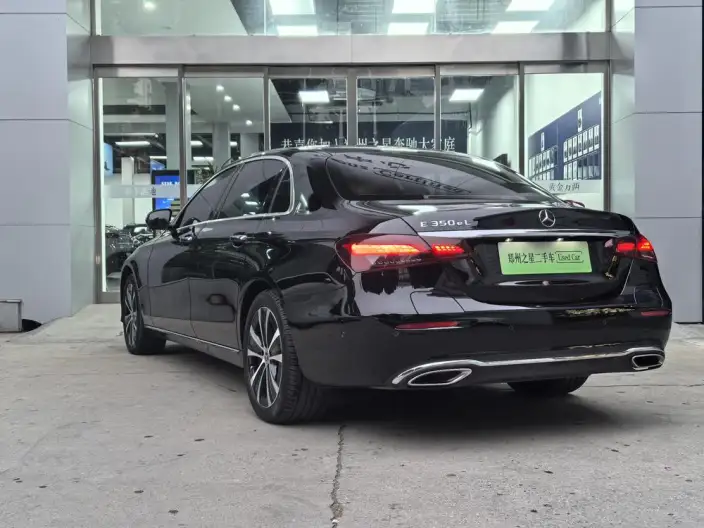 Mercedes-Benz E-Class PHEV 2022 Model Facelift E 350 e L sedan – фото 5